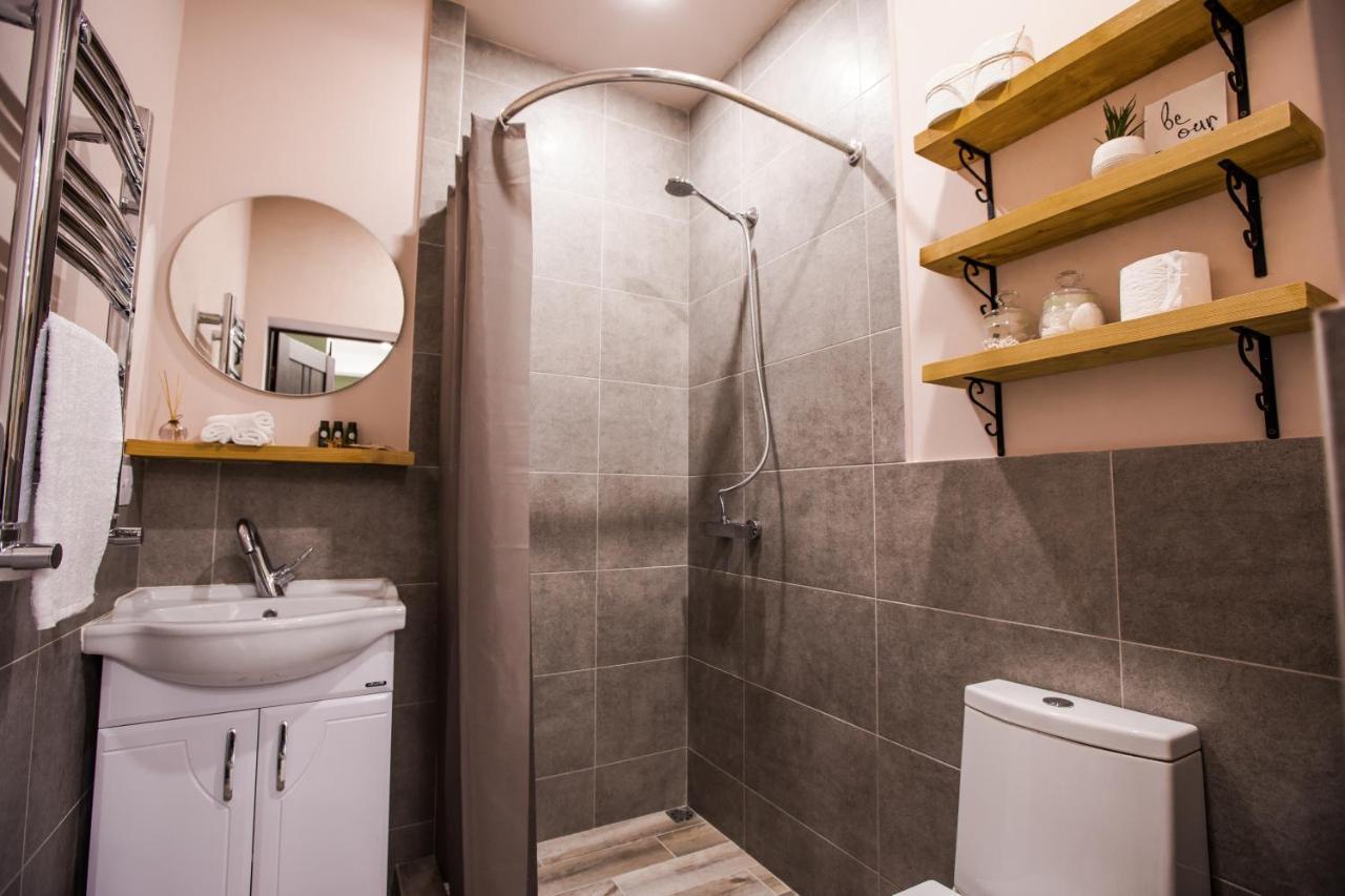Hotelise I Bells-Of-Ireland Apartment Yerevan Ngoại thất bức ảnh