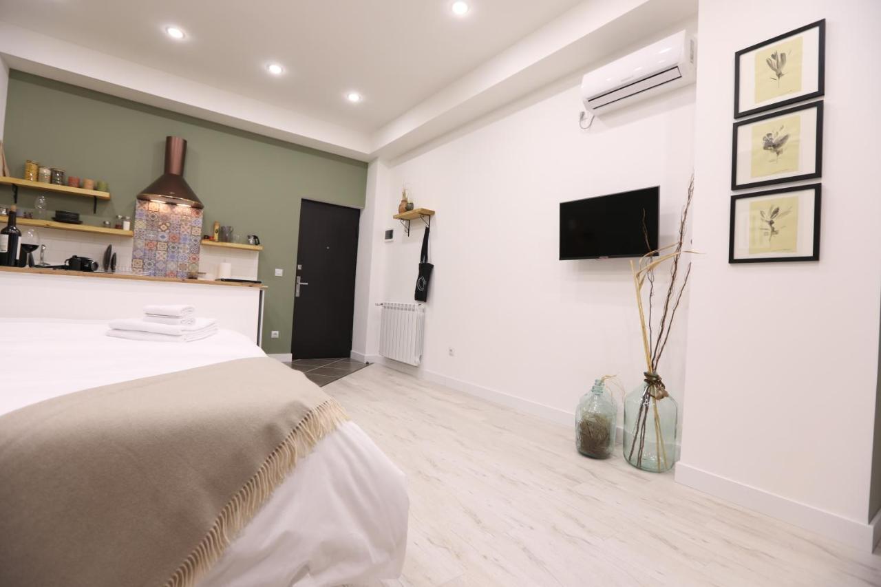 Hotelise I Bells-Of-Ireland Apartment Yerevan Ngoại thất bức ảnh