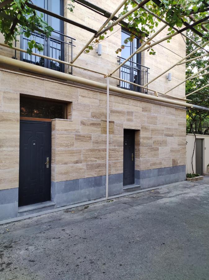 Hotelise I Bells-Of-Ireland Apartment Yerevan Ngoại thất bức ảnh