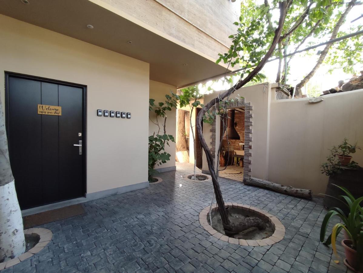 Hotelise I Bells-Of-Ireland Apartment Yerevan Ngoại thất bức ảnh